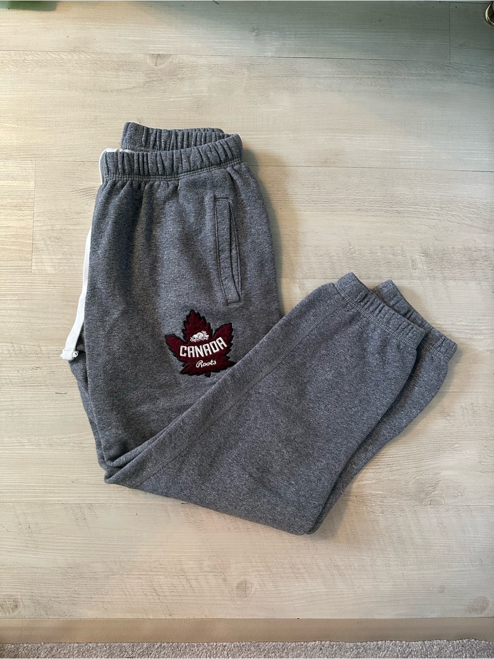 Limited Edition ROOTS Grey “CANADA” Joggers ❤️